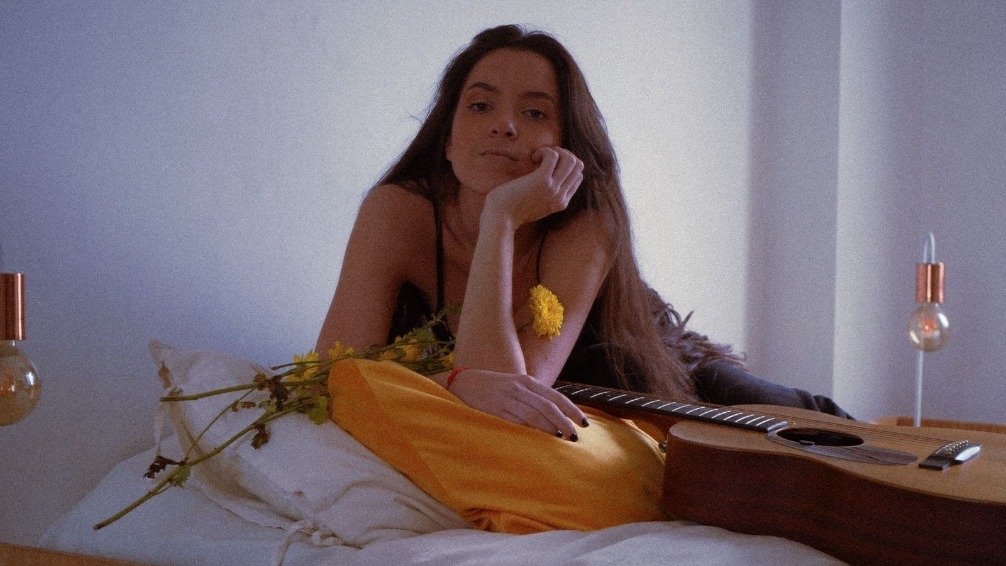 Clara Mailen presenta 'Marzo', su nuevo single