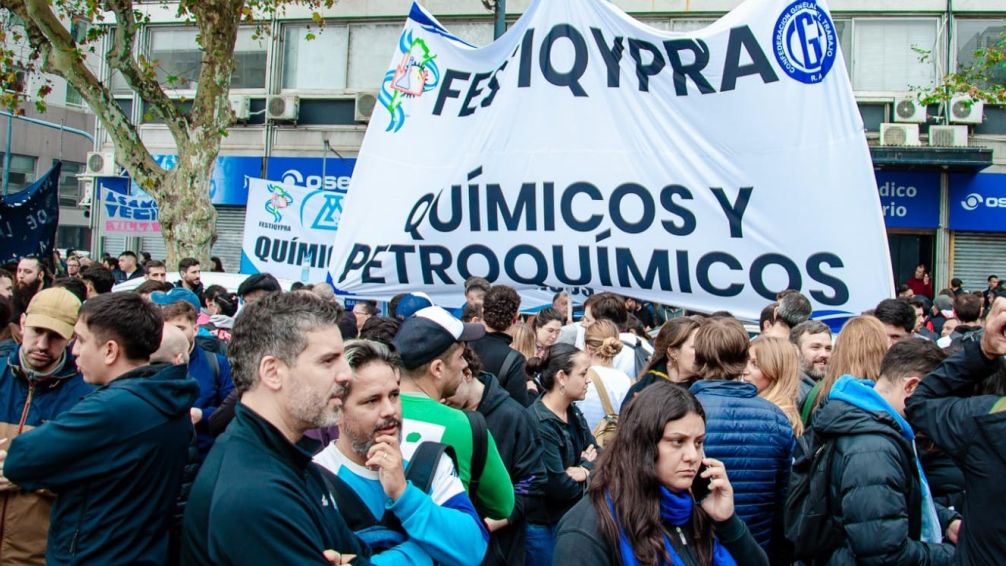 Ola de despidos en ATANOR suma preocupación en Químicos