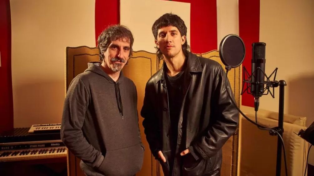 La canción fue lanzada recientemente y ya está captando la atención del público con su ritmo pegajoso y letras emotivas.