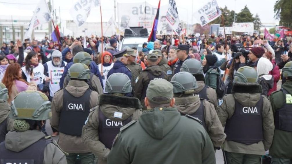 Docentes de Neuquén continúan su lucha: ATEN mantiene medidas de fuerza