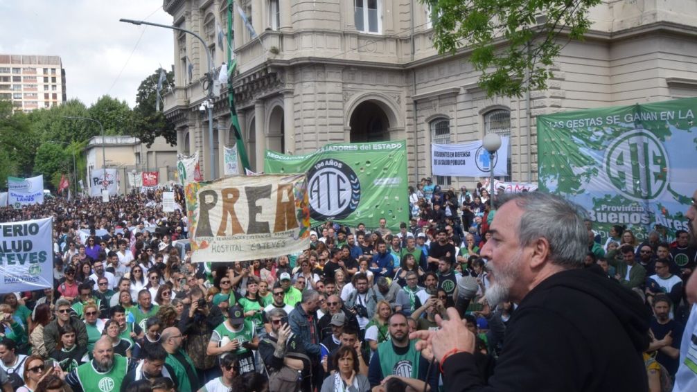 Estatales en guerra con Milei: ATE anuncia paro de 36 horas con movilización al Ministerio de Economía
