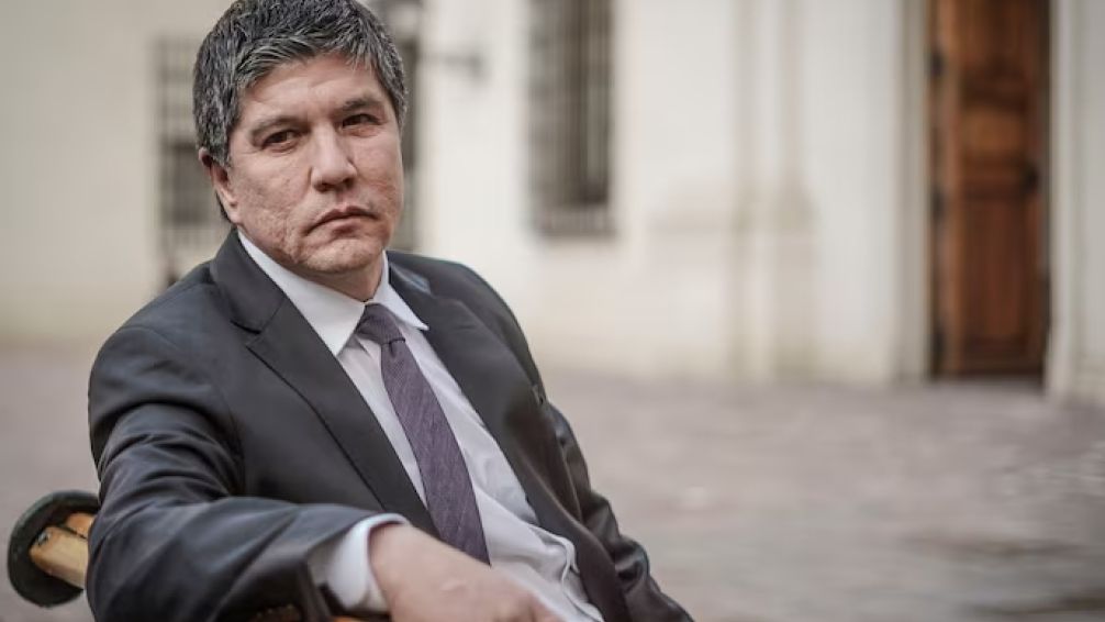 Renunció el subsecretario del Interior de Boric, tras denuncia por abuso sexual