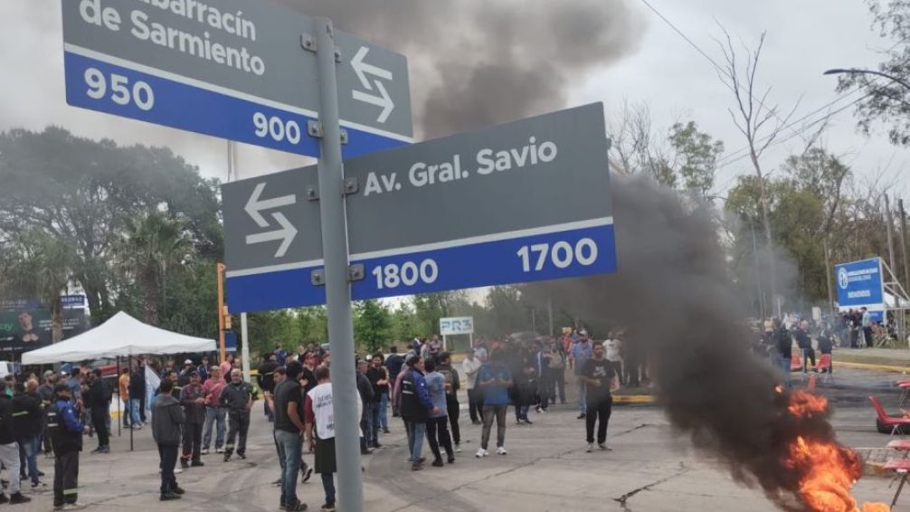 La lucha de los trabajadores de la petroquímica de Rio Tercero por mantener sus puestos de trabajo