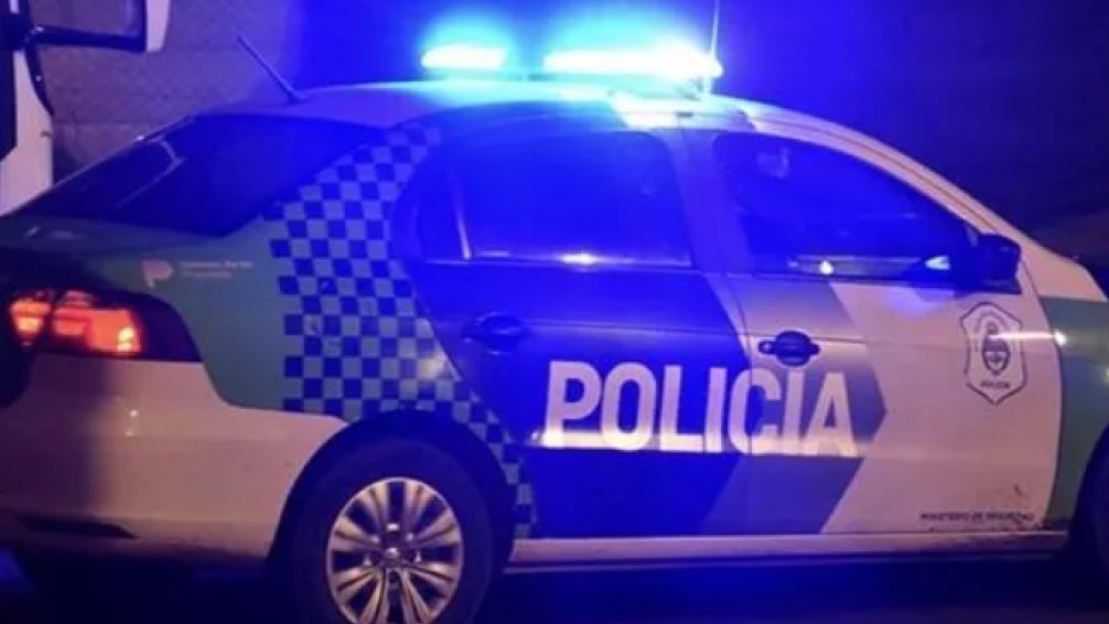 Un hombre asesinó con un cuchillo a su abuela y lastimó a una menor de edad en el cuello en Lomas de Zamora