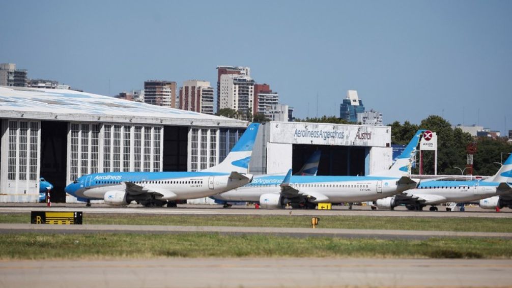 Demoras en el Aeropuerto de Ezeiza por paro de aduaneros