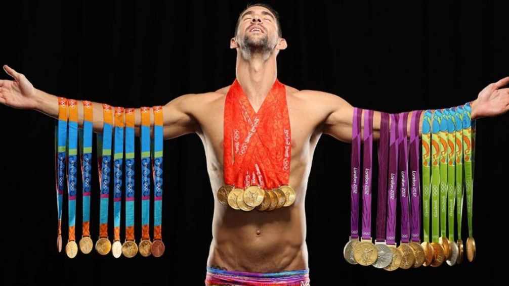 El nadador olímpico Michael Phelps da charlas sobre su vida y sus triunfos