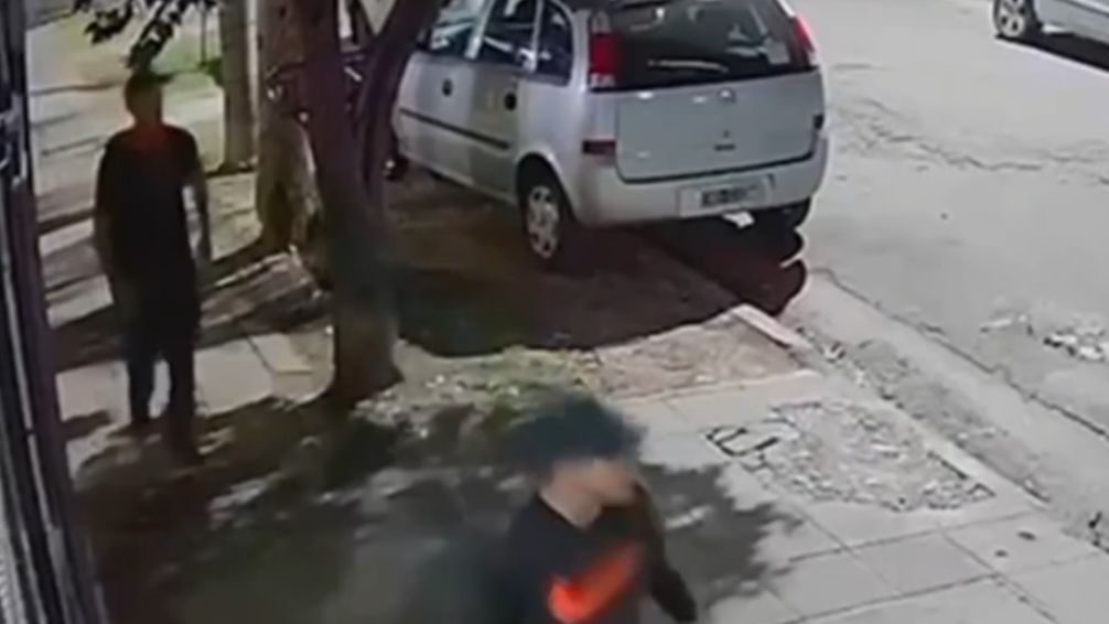 Grupo de delincuentes baleó a un vecino para robarle la camioneta en Morón