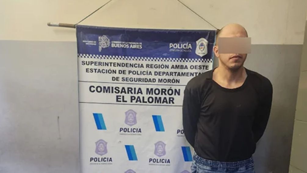 Lo perseguía la policía, chocó contra una garita y se salvó de milagro en Morón