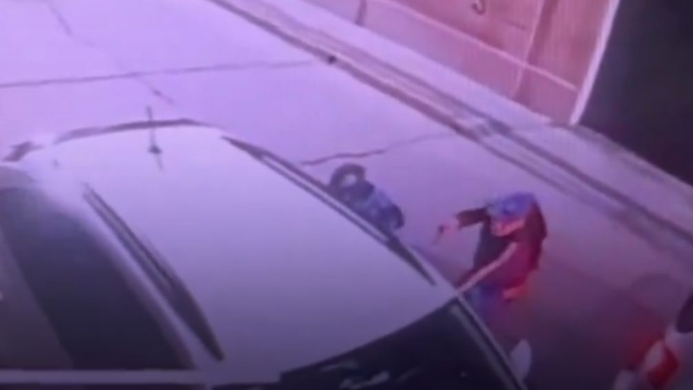 Villa Sarmiento: ex militar se defendió a los tiros de un robo y mató a uno de los ladrones