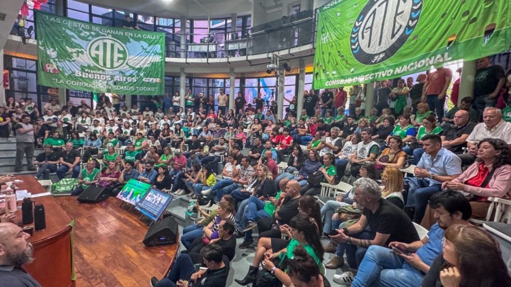  Paro de estatales de 36 horas y movilización al Obelisco: reclaman reapertura de paritarias y cese de despidos