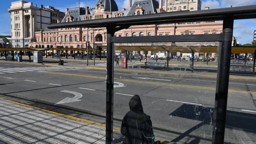 Colectivos: El Gobierno intenta frenar el paro de la UTA con una reunión clave el miércoles
