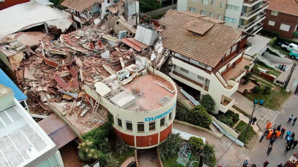 La cuarta víctima del derrumbe del hotel era un carpintero que trabajaba en la obra