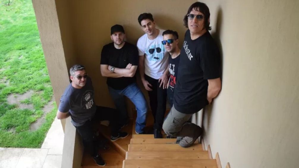 En mayo de este año editaron un nuevo single bajo el título de 