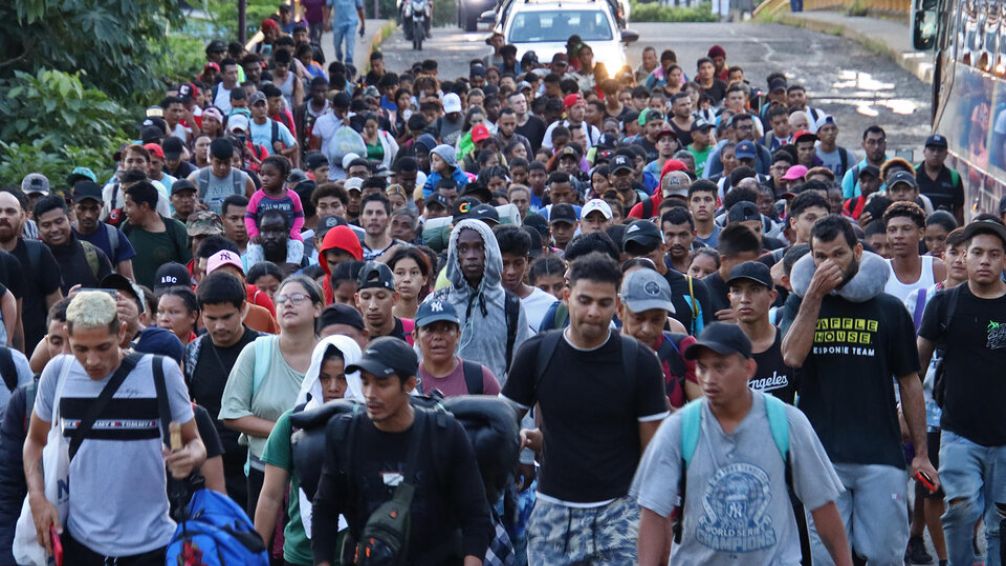 Tras la victoria de Trump, caravanas de migrantes se movilizan hacia los Estados Unidos