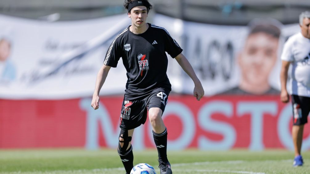 El debut del streamer Spreen en Deportivo Riestra será investigado por la AFA