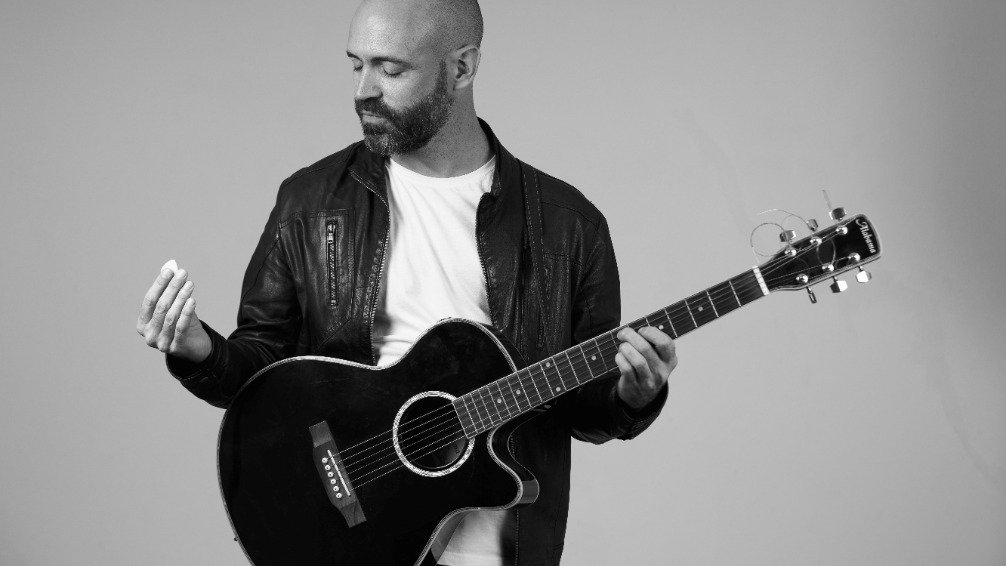 Agus Dettbarn presenta su nuevo video junto a SuperPiba