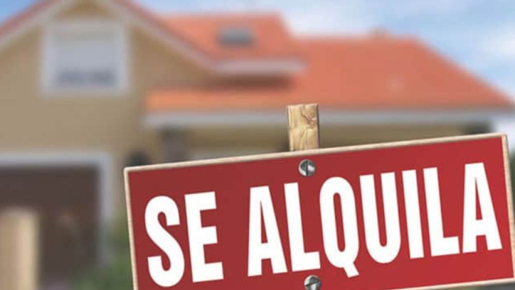 Alquilar mi casa para irme de vacaciones: la nueva modalidad que se presenta como una oportunidad en la economía actual