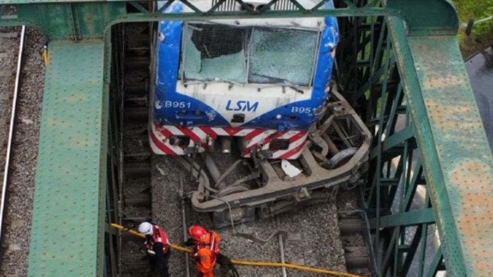 Seis empleados ferroviarios fueron procesados por el accidente en el Tren San Martín