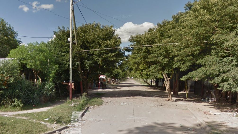 Adolescente de 16 años discutió con su amigo de 22 y lo mató a cuchillazos en Moreno