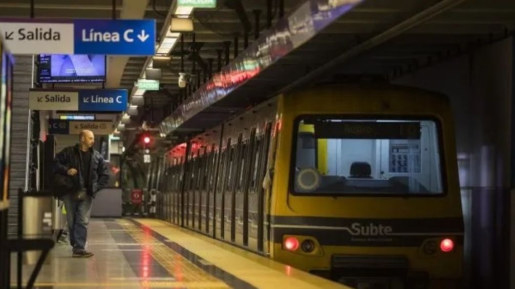 Crisis del asbesto: tras la muerte de un compañero, los trabajadores del subte se declaran en alerta y movilización