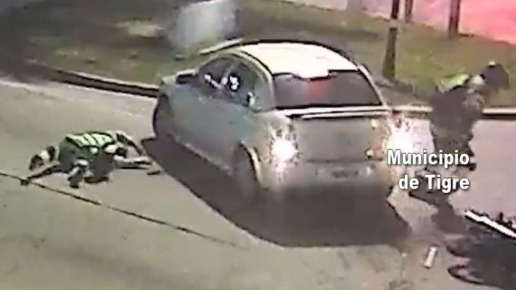 Siniestro vial: dobló en U y chocó a una moto con dos tripulantes