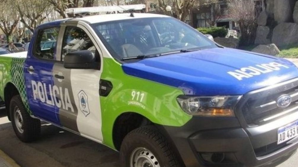 Asesinan a una mujer en una pelea vecinal: la hija resultó herida