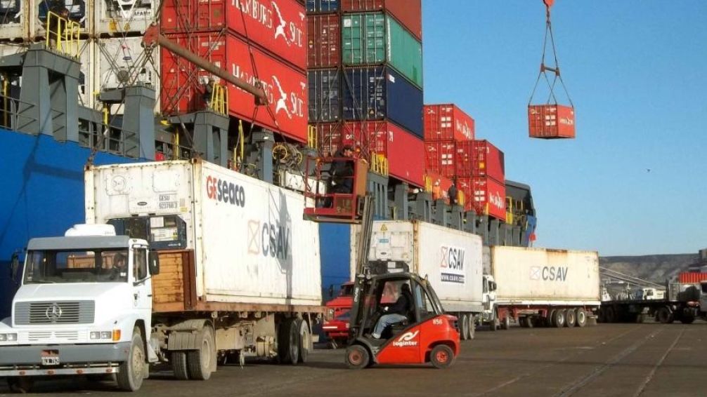 En rojo: la balanza comercial de Bolivia acumula un déficit de USD 329 millones