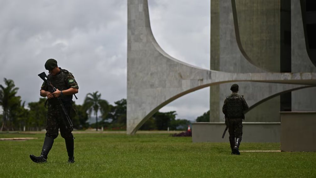 Detienen a militares brasileros por presunto complot para matar a Lula y dar un golpe de Estado