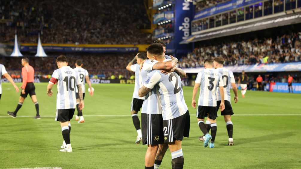 Argentina ganó 1 a 0 Perú y se afianza en lo mas alto de la tabla 