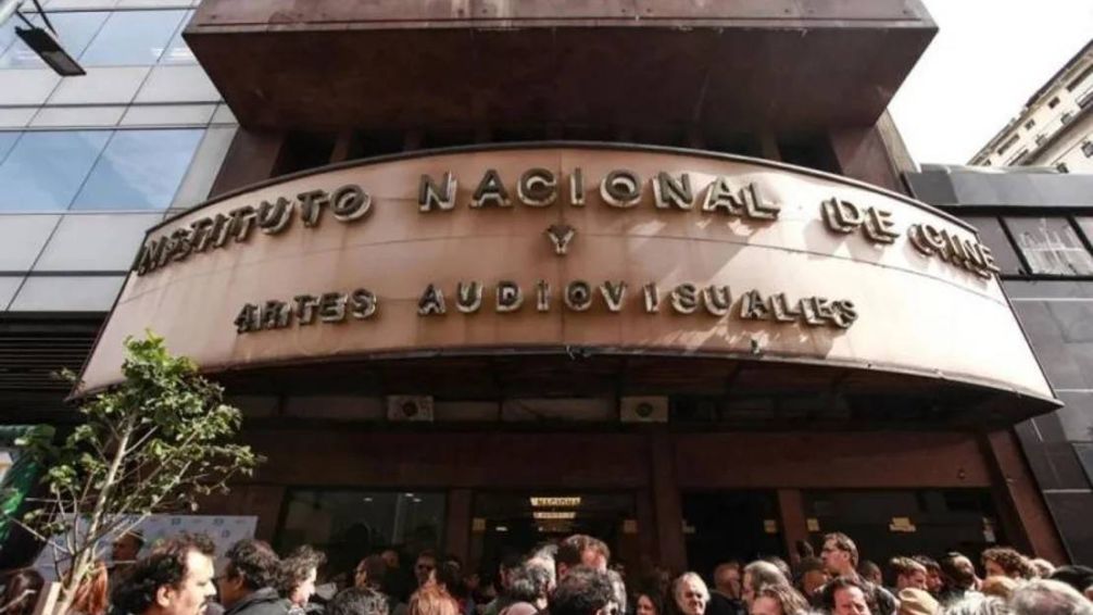 Denuncian el despido de 40 trabajadores en el INCAA