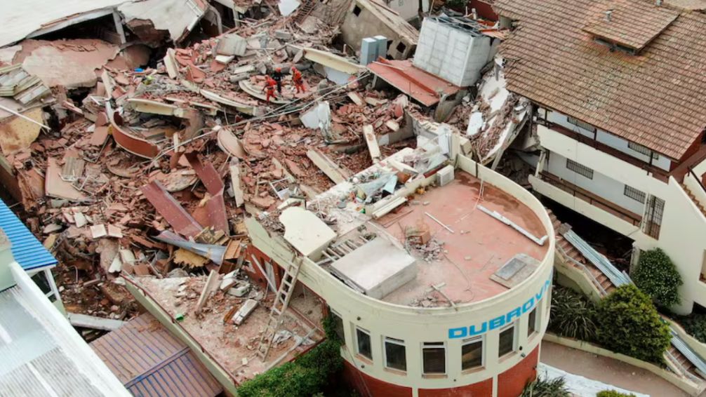 Nuevo detenido por el derrumbe en Villa Gesell y continúa la búsqueda de un arquitecto 