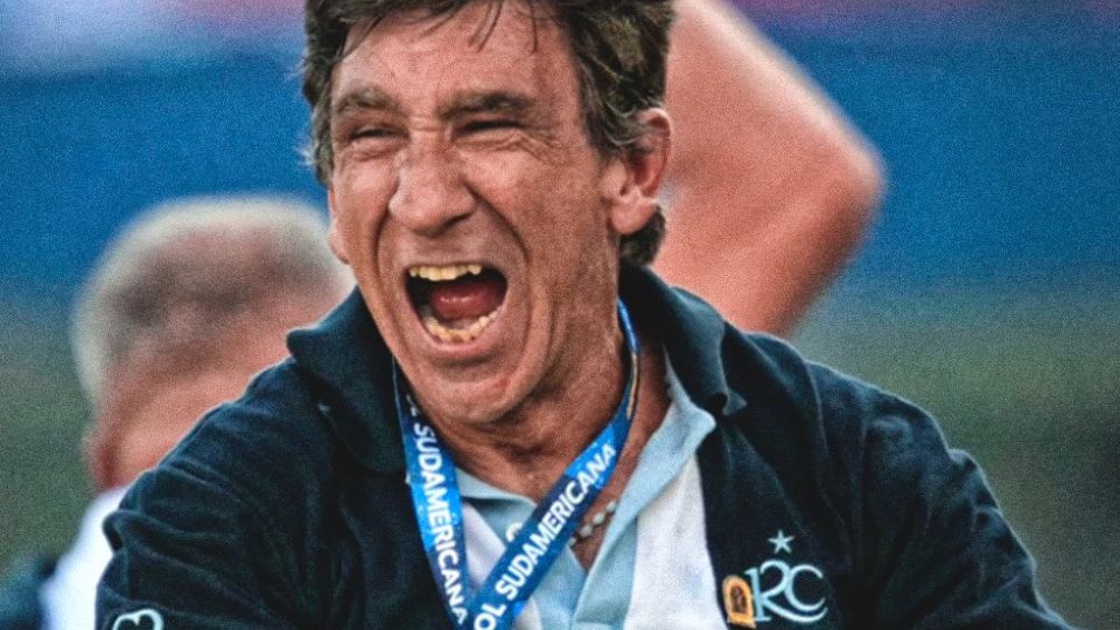 Costas, el corazón y la pasión extrema de este Racing histórico
