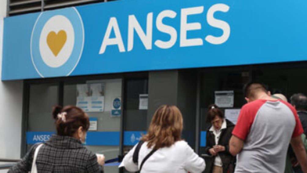 El Gobierno Nacional eliminó los créditos de ANSES destinados a los jubilados, pensionados y trabajadores