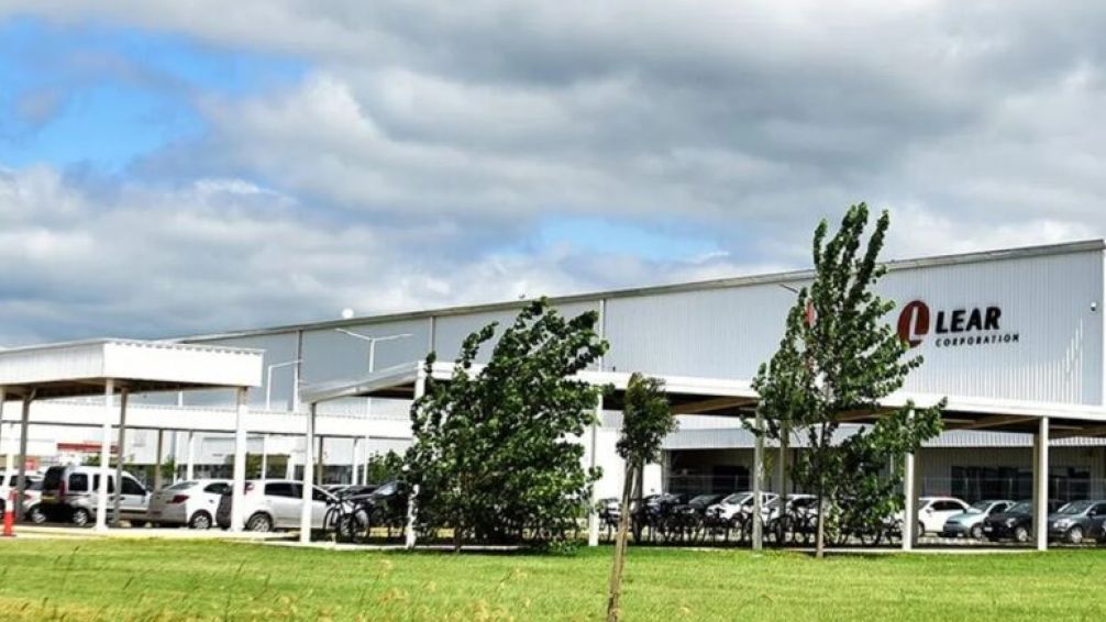 En Córdoba, Lear anuncia el despido de 350 trabajadores   por crisis en la industria automotriz