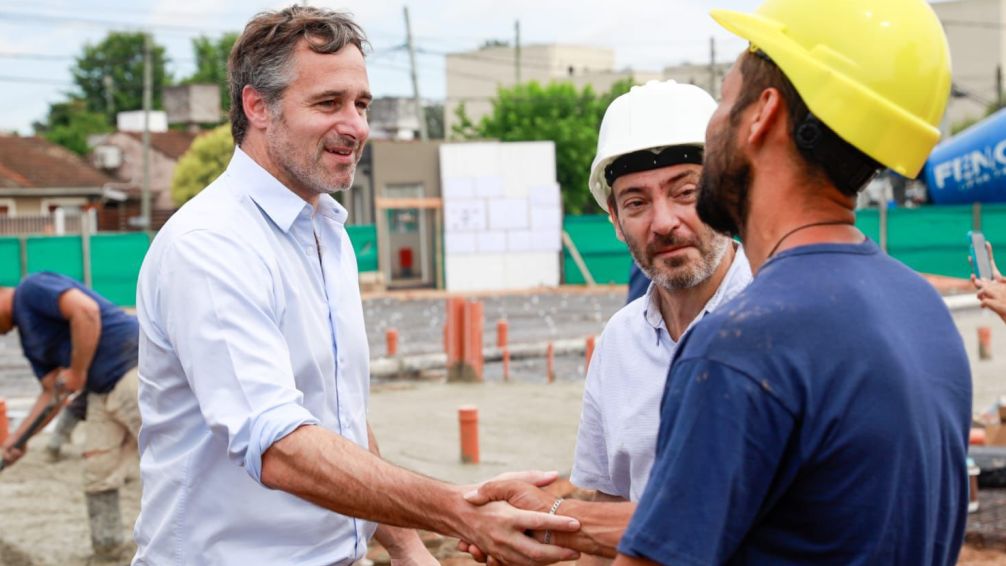 Achával recorrió el avance de obra de la Escuela Nº28 de Villa Morra
