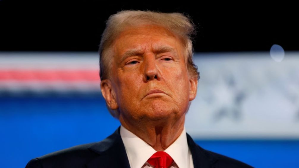¿Guerra comercial?: Trump amenazó con aranceles del 100% a los países del BRICS si intentan debilitar al dólar
