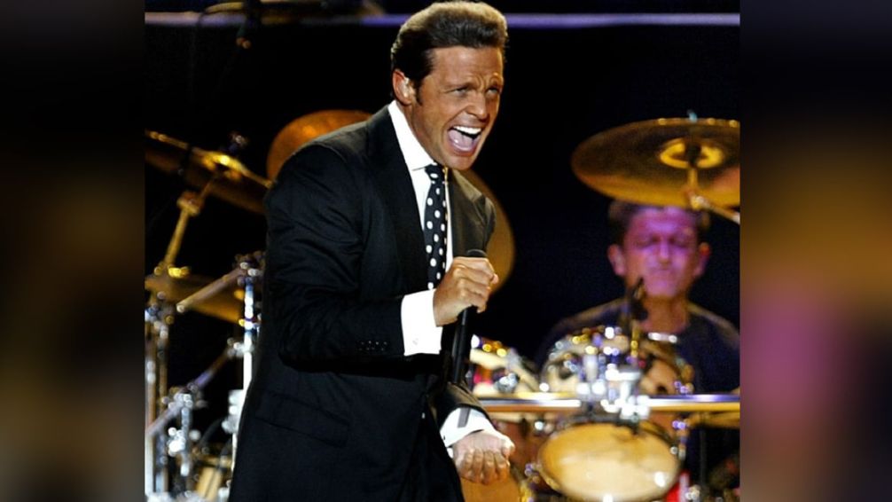Debido al éxito del tour 2023, Luis Miguel extendió su gira con 124 conciertos en 2024