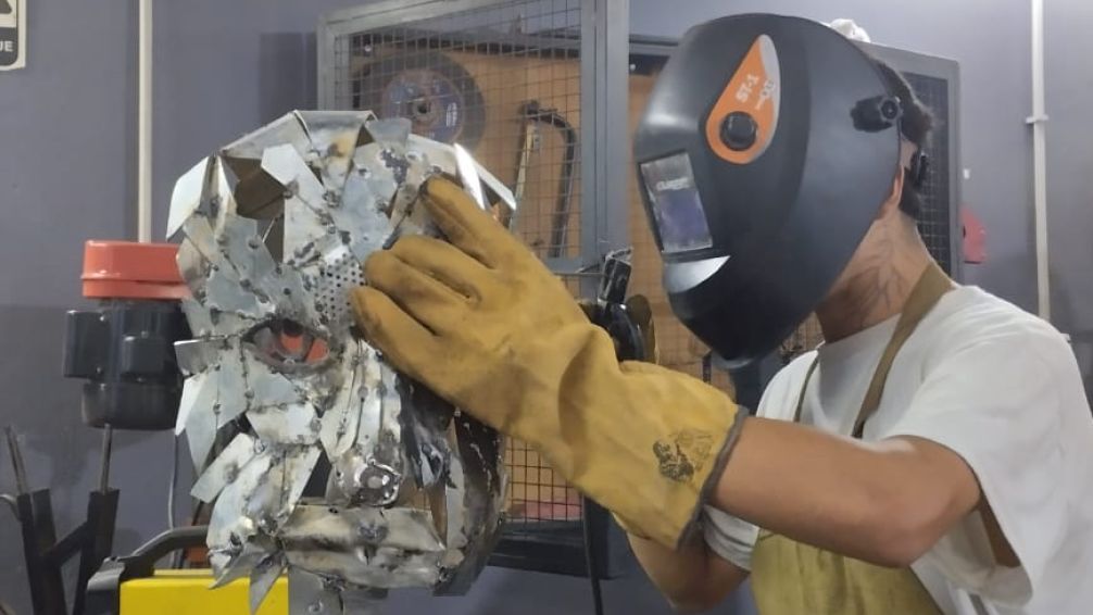 La historia de Ulises: de hacer changas a ganar el oro en los Torneos Bonaerenses gracias a una escultura de metal
