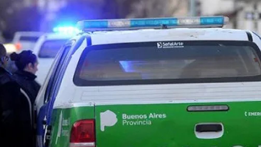 Un hombre apuñaló a su ex pareja, escapó y lo atraparon arriba del colectivo