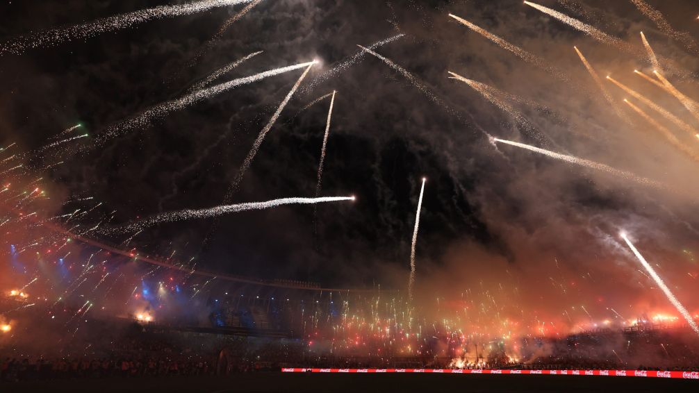 Se revelaron las sanciones de Conmebol a River y Racing por los recibimientos con pirotecnia