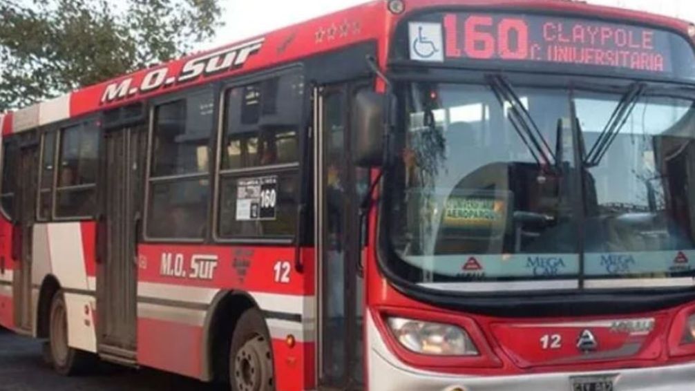 Colectivos: Empresarios del transporte advierten que no podrán pagar salarios si no aumenta el boleto