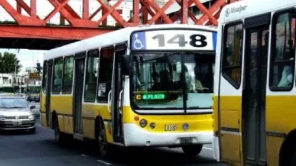 Peligra el servicio de colectivos en el AMBA: los choferes definen si convocan o no a un paro para este viernes