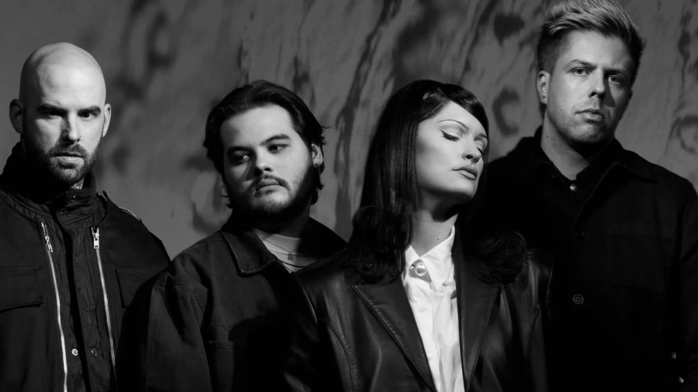 El compromiso de la banda es impulsar su sonido en nuevas direcciones sin dejar de anclarse en sus raíces metaleras