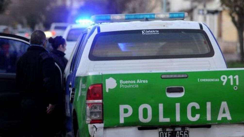 Femicidio en Monte Grande: encontraron a una joven de 18 años estrangulada con una bufanda y detuvieron a su novio