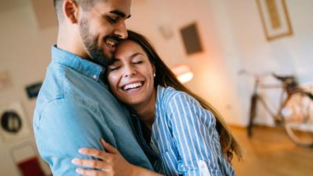 Una psicóloga explica el motivo por el que muchas parejas se separan a pesar de quererse mucho: 'El amor no lo puede todo'