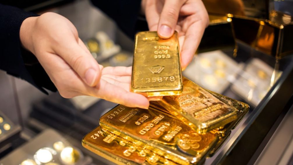 Por qué conviene invertir tu aguinaldo en oro