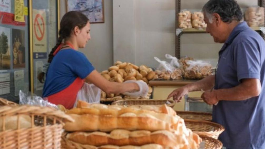 Panaderías en crisis: en un año cerraron más de 400 locales y venden hasta un 70% menos