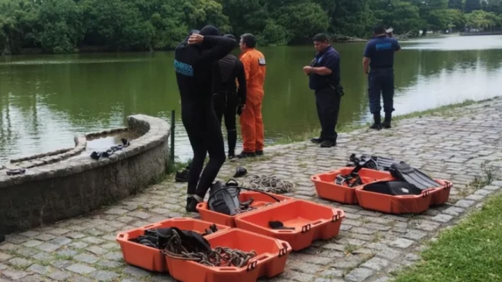 Encontraron el cuerpo del hombre que se tiró a nadar en los lagos de Palermo 