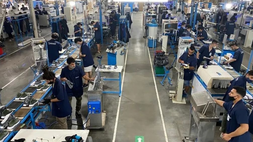 Chivilcoy: Bicontinentar despide a 130 trabajadores y acumula deudas de indemnizaciones y salarios