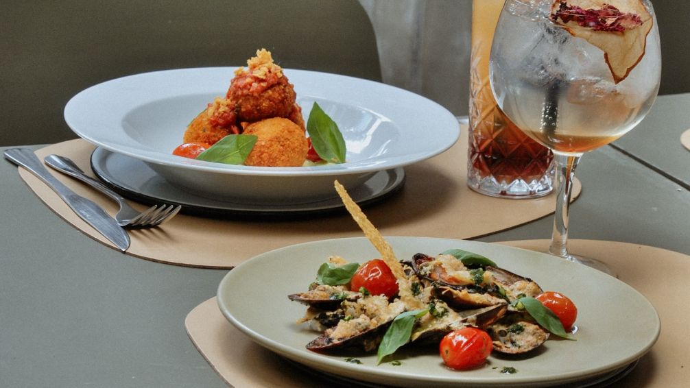 Descubrí Gianni Pizza e Pasta: El nuevo rincón italiano con patio oculto en Ramos Mejía